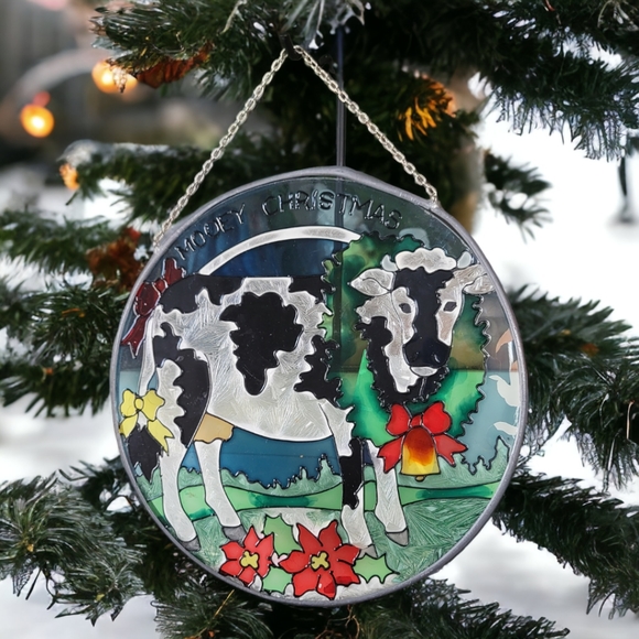 Round "Mooey  Christmas" Cow Suncatcher Window Display - Picture 3 of 5